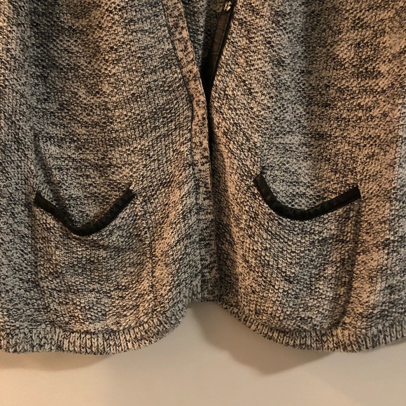 H&M cardigan - Picture 2 of 3